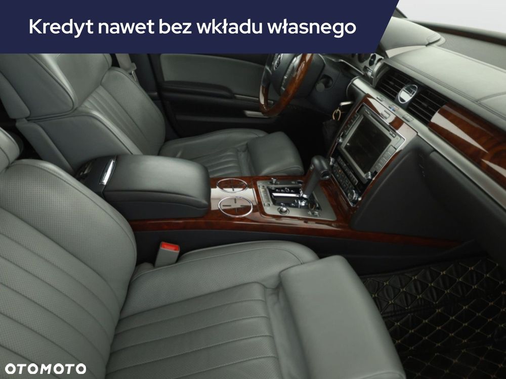 Volkswagen Phaeton - 11
