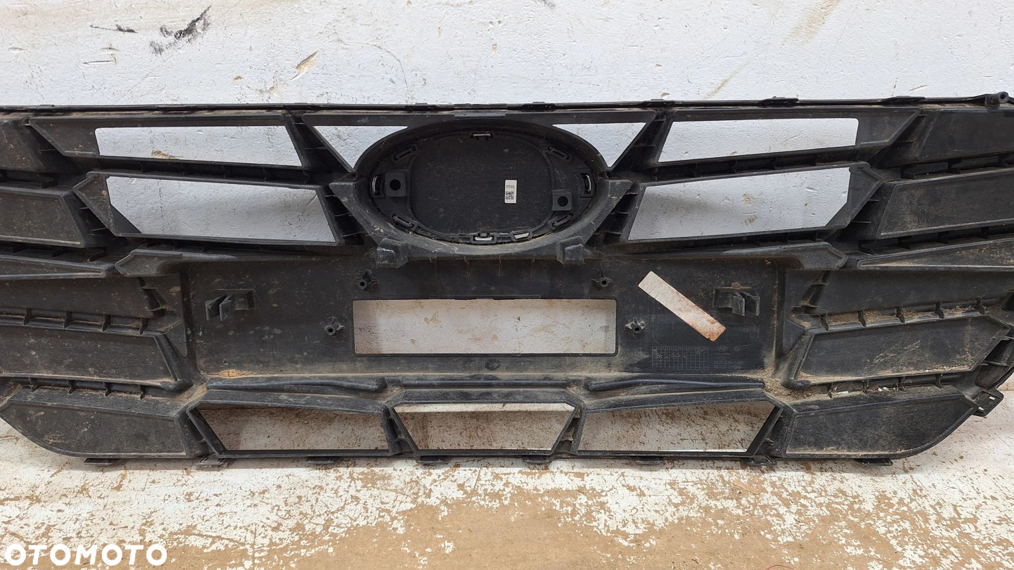 GRILL ATRAPA ZDERZAKA HYUNDAI I20 III - 11