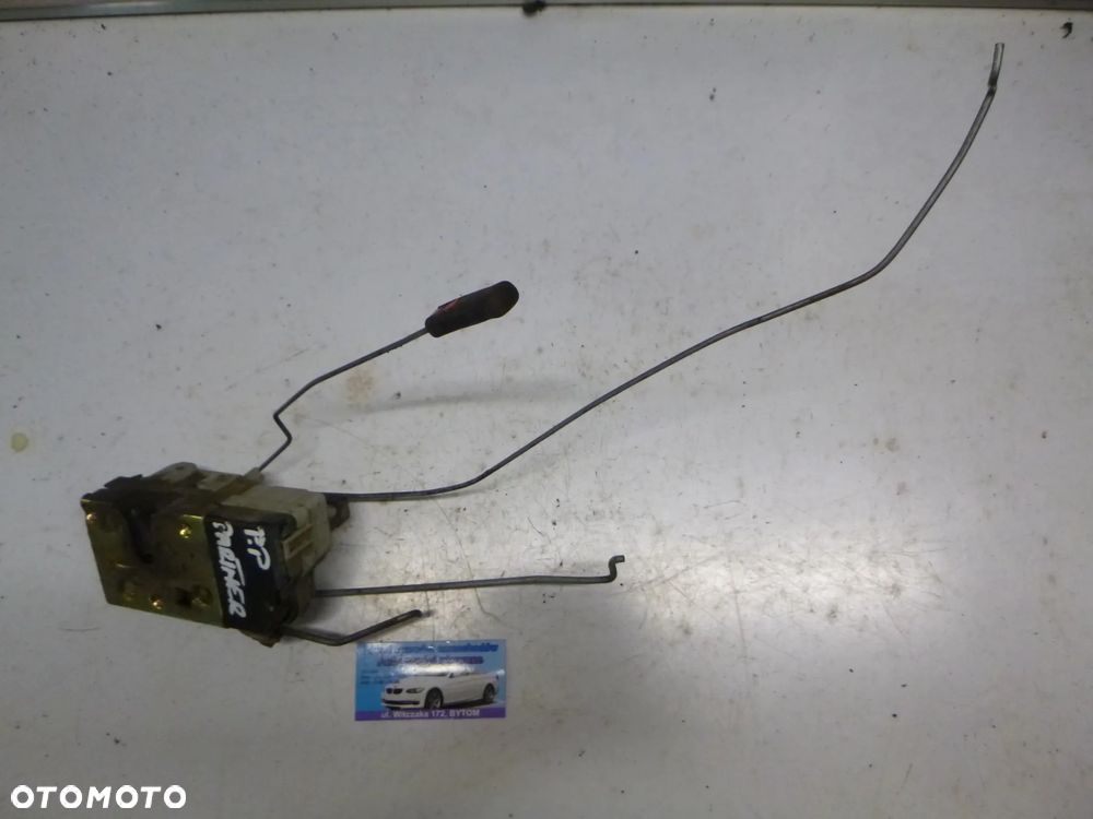 ZAMEK DRZWI PRAWY PRZÓD 6 PIN  PEUGEOT PARTNER I  2006r - 1
