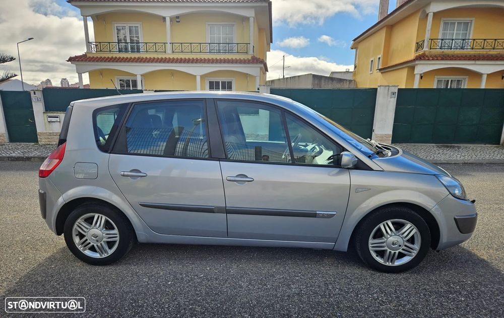 Renault Scénic 1.5 dCi Privilège Luxe - 9