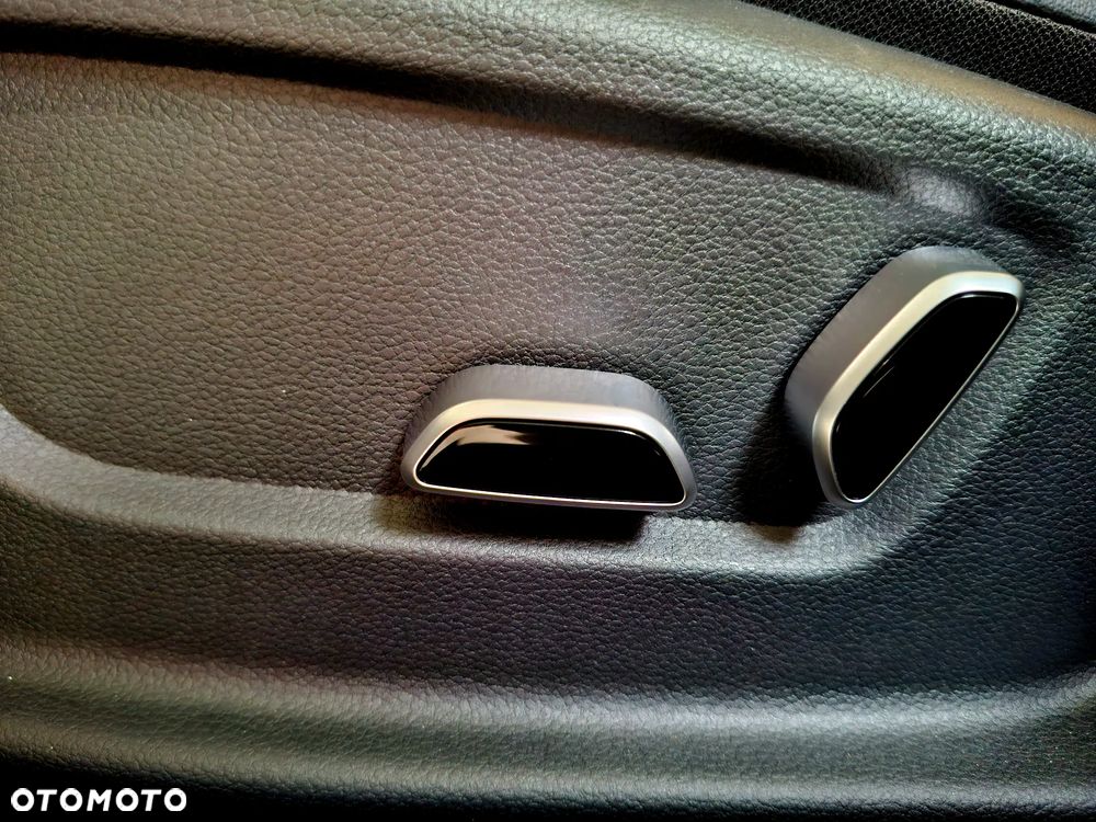 Hongqi H5 2.0T Comfort - 15