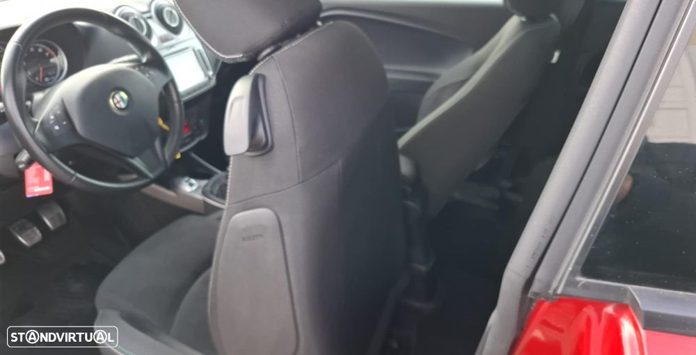 Alfa Romeo MiTo 1.4 T MultiAir Quadrifoglio Verde - 15