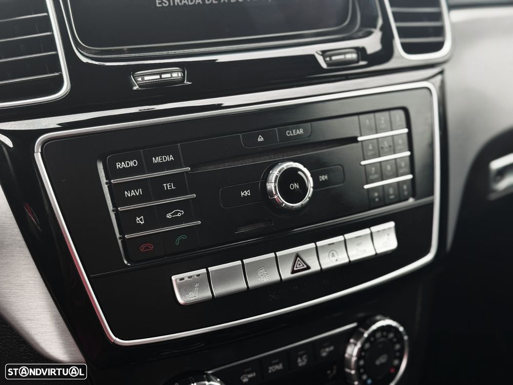 Mercedes-Benz GLE 250 d 4Matic 9G-TRONIC AMG Line - 14