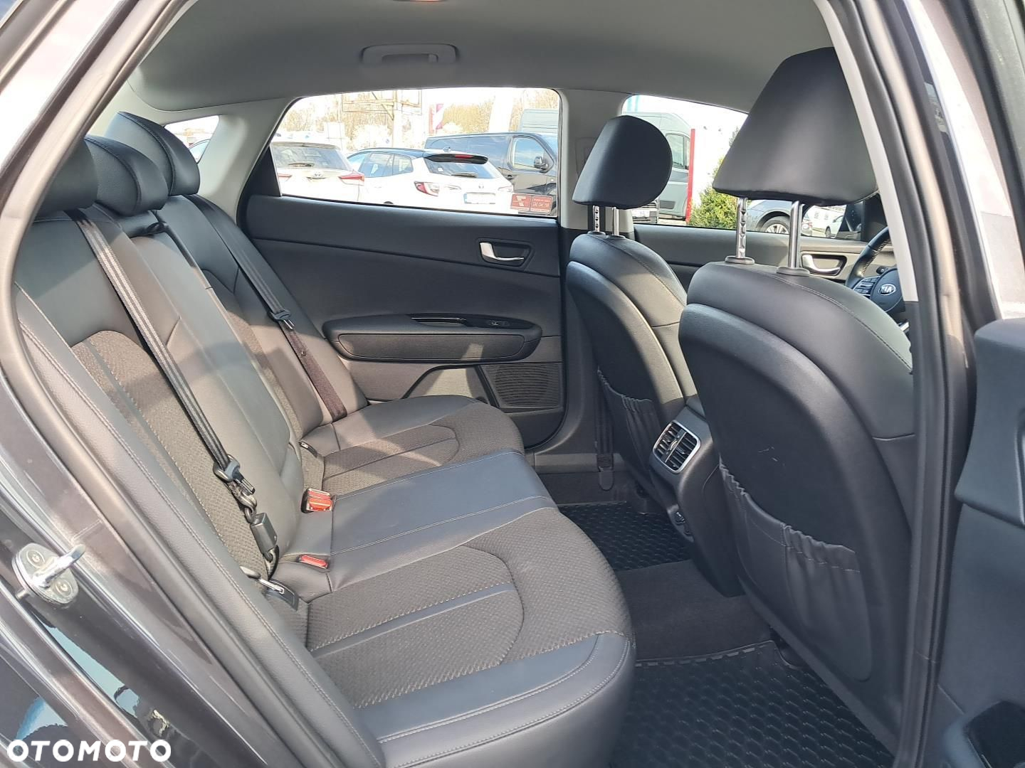 Kia Optima 1.6 T-GDI L DCT - 10