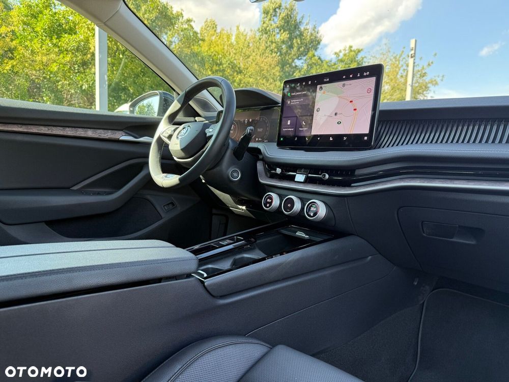 Skoda Superb 2.0 TDI SCR 4x4 L&K DSG - 10