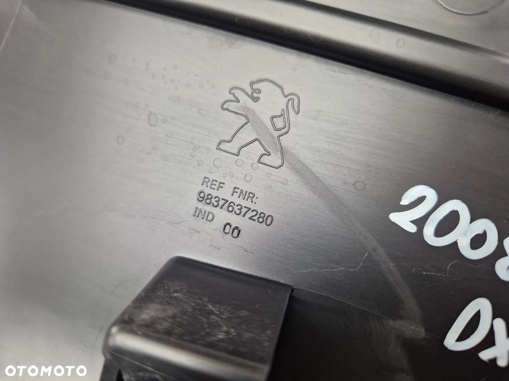Prawy tył tylna listwa drzwi Peugeot 2008 II  9837637280 - 6