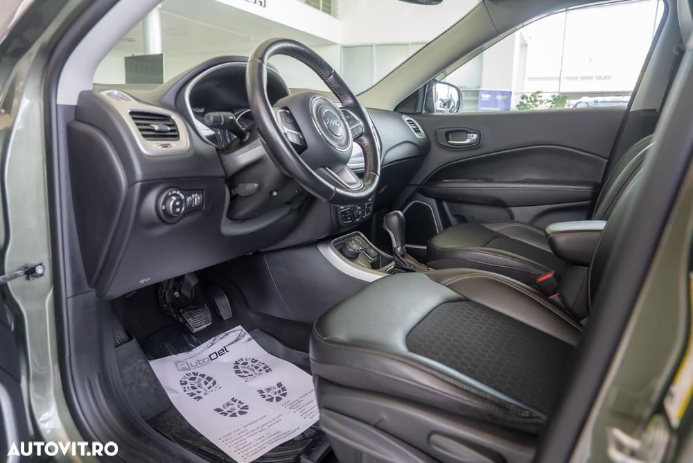 Jeep Compass 2.0 MultiJet Active Drive Automatik Longitude - 16