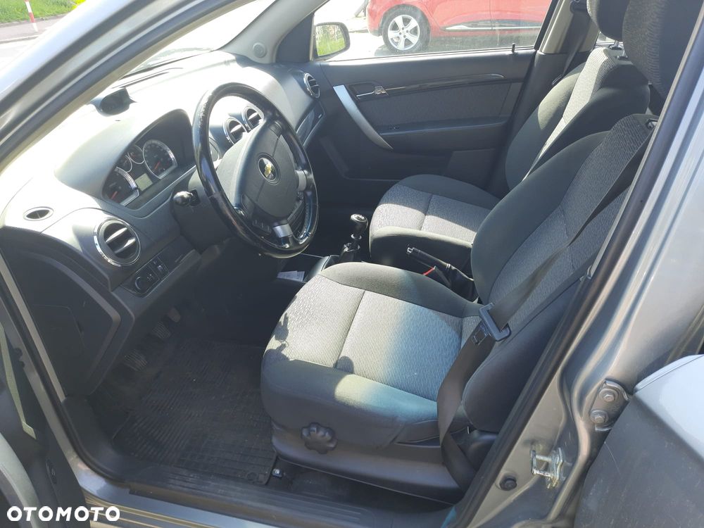 Chevrolet Aveo 1.4 LT - 8