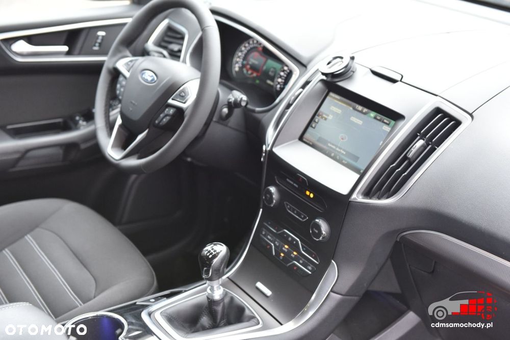 Ford Galaxy - 26