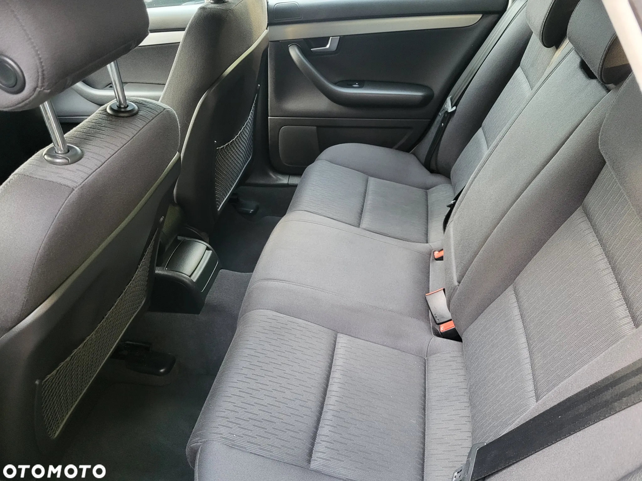 Audi A4 1.8 T multitronic - 23