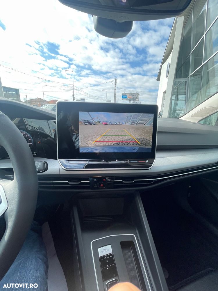 Volkswagen Golf 1.5 eTSI DSG MHEV Life - 11