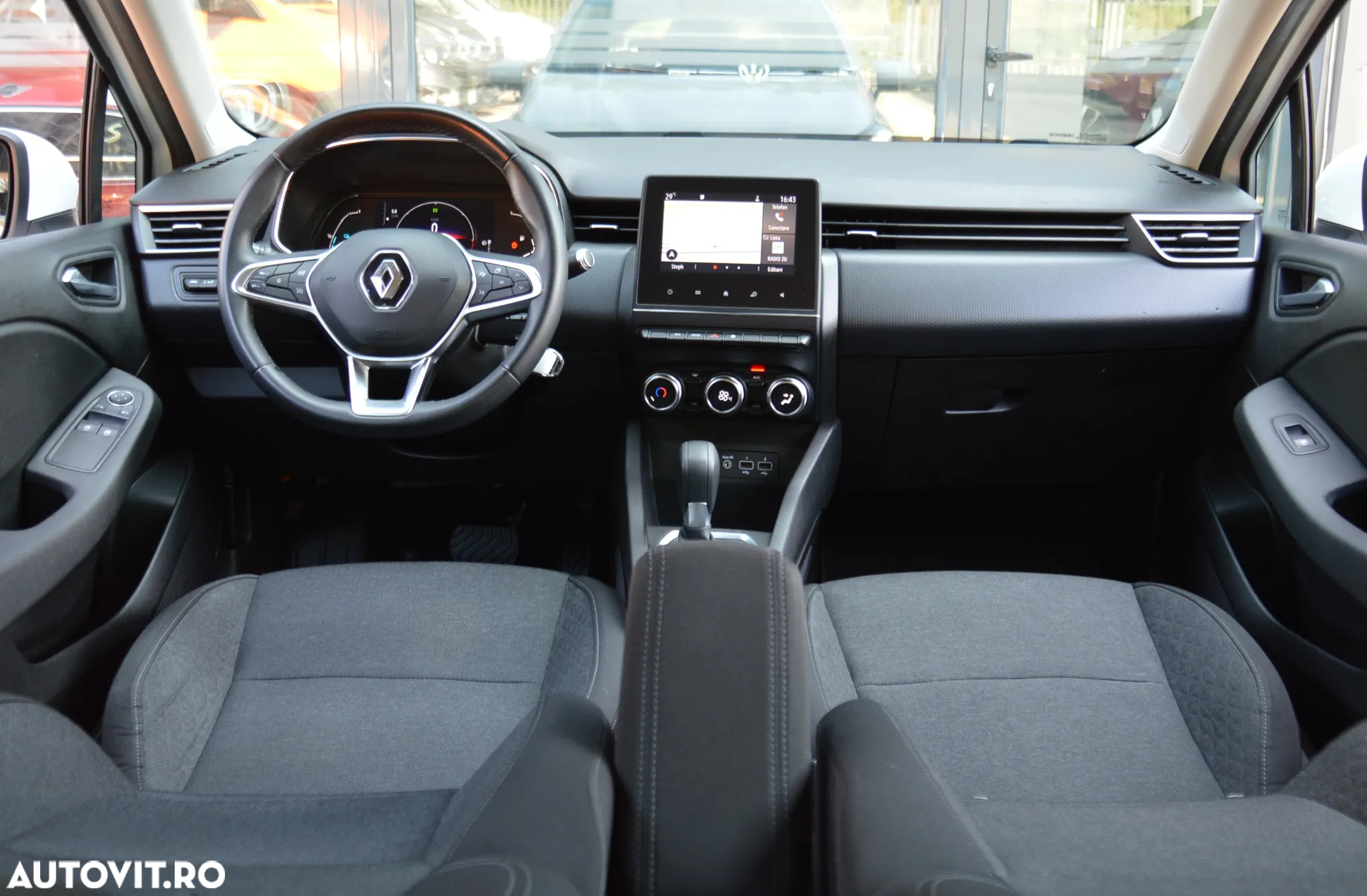 Renault Clio E-TECH Full Hybrid 145 E-TECH engineered - 17