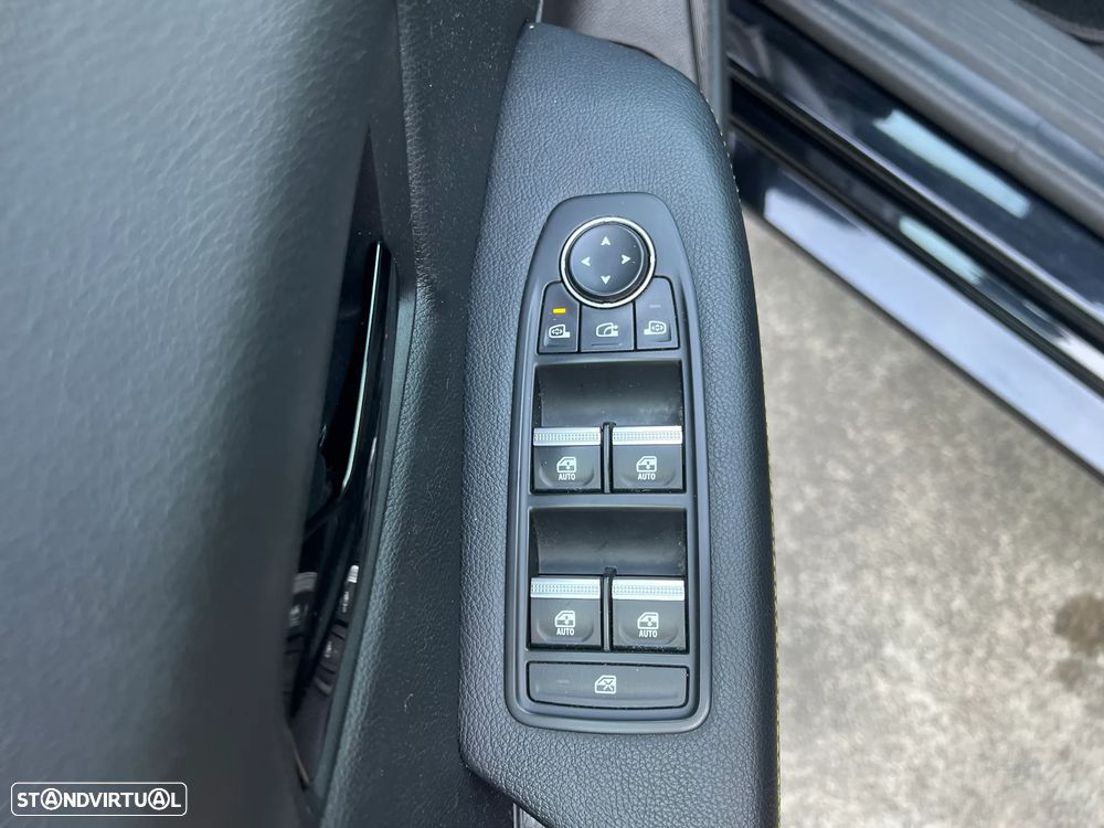 Renault Mégane E-Tech 220 Comfort Range Iconic - 12