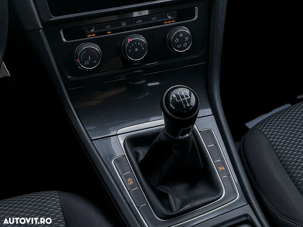 Volkswagen Golf 1.0 TSI (BlueMotion Technology) Comfortline - 10