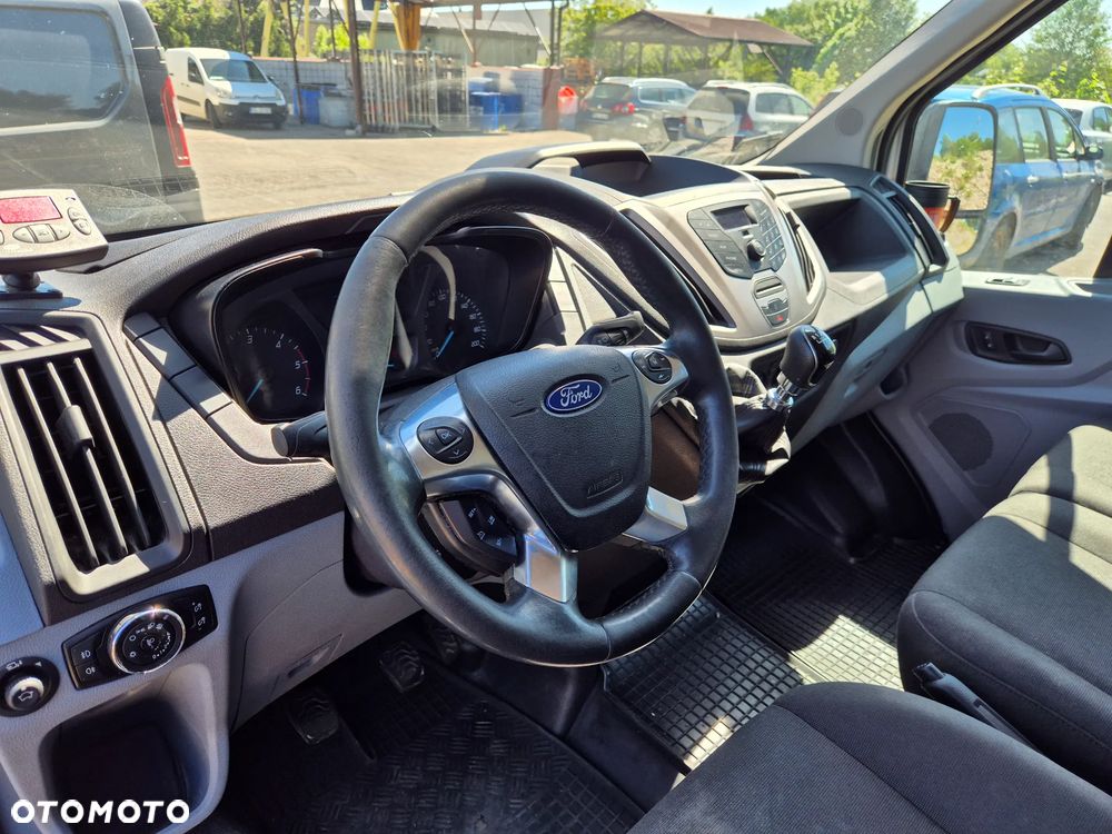 Ford Transit - 10