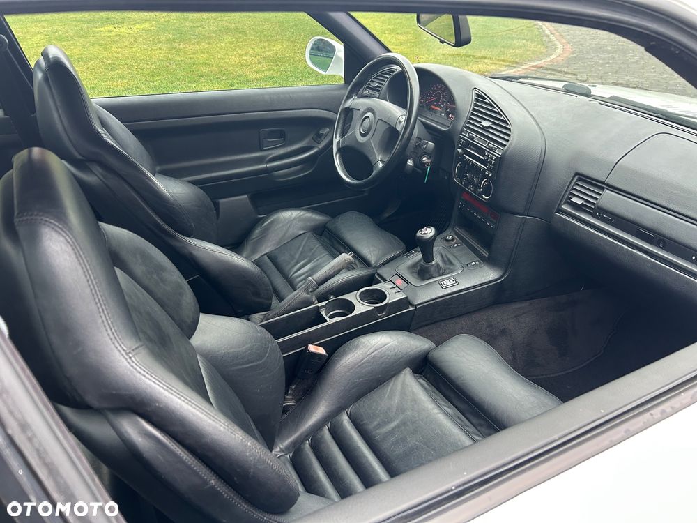 BMW M3 Standard - 16