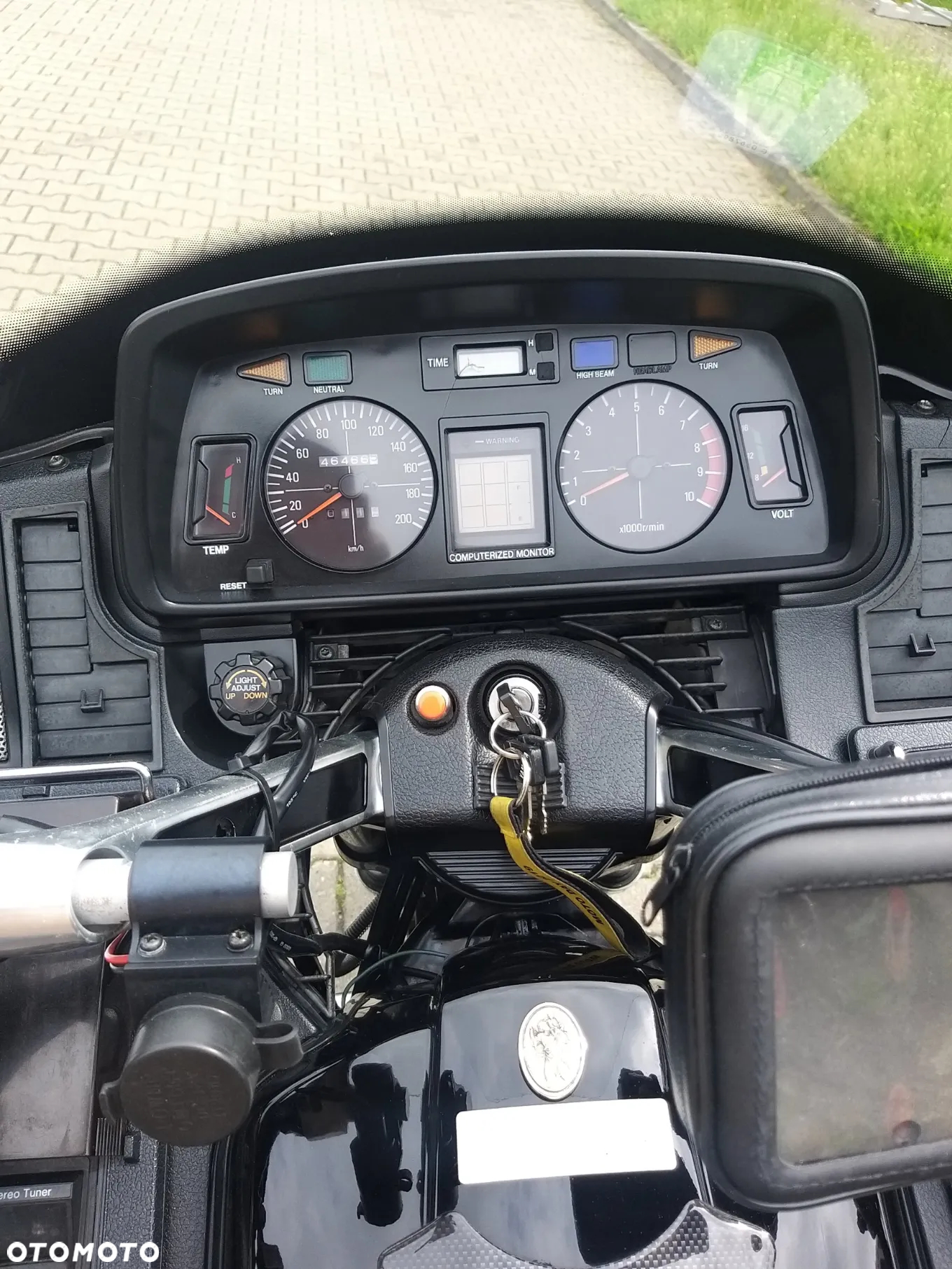 Yamaha XVZ - 22