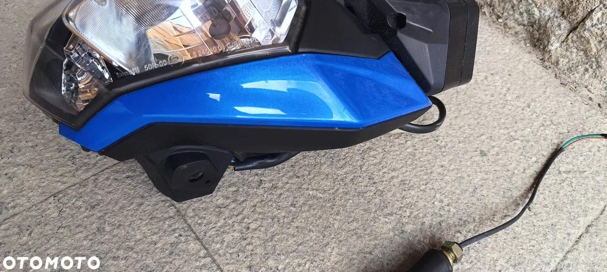 KEEWAY RKS 2020 LAMPA REFLEKTOR  LICZNIK CZASZA KIERUNKOWSKAZ - 4