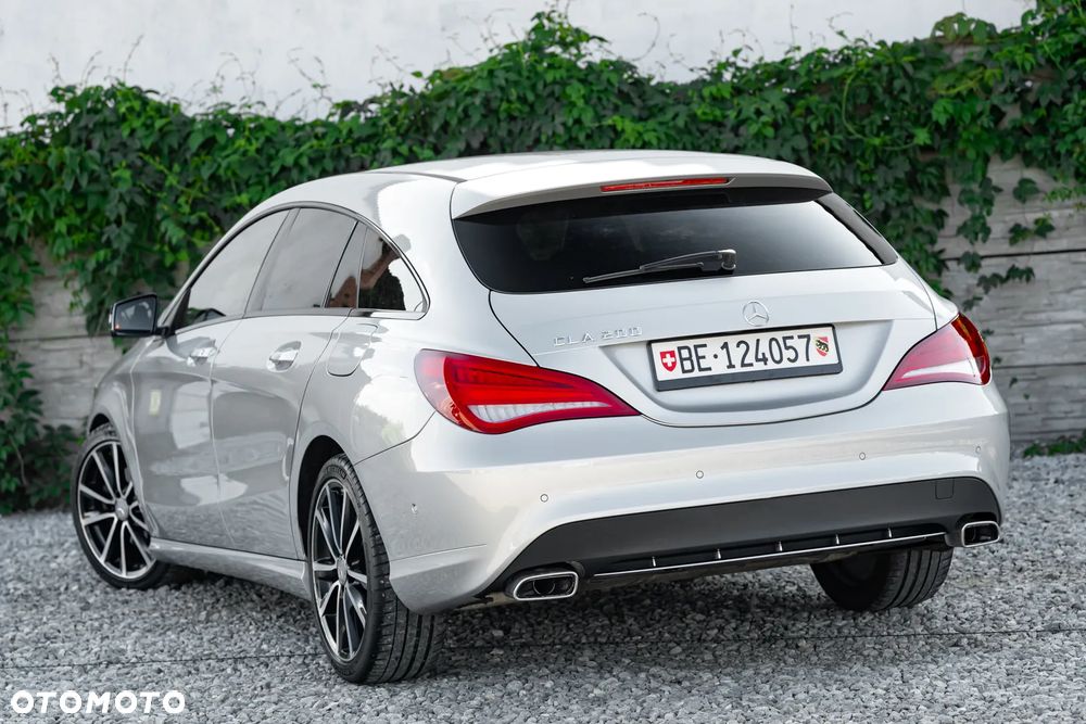 Mercedes-Benz CLA 200 7G-DCT Peak Edition - 13