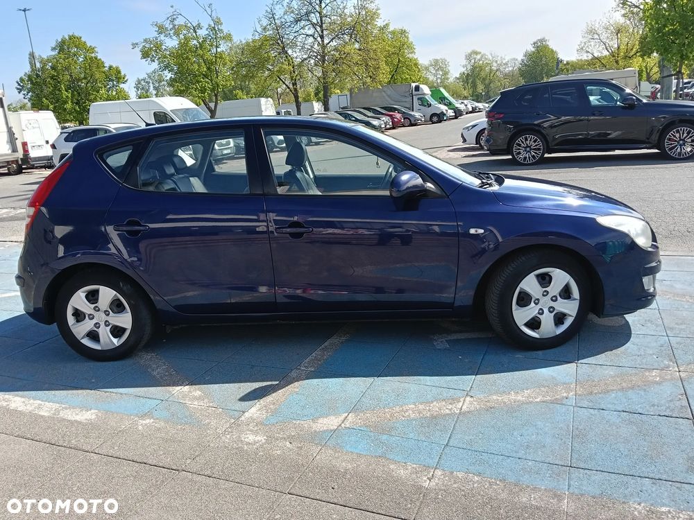 Hyundai i30 2.0 Premium - 10