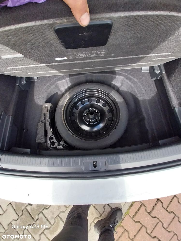 Volkswagen Golf - 16