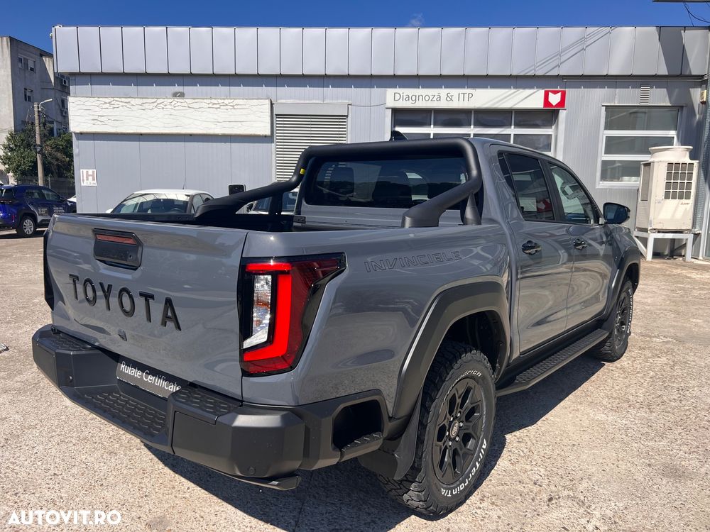 Toyota Hilux - 5