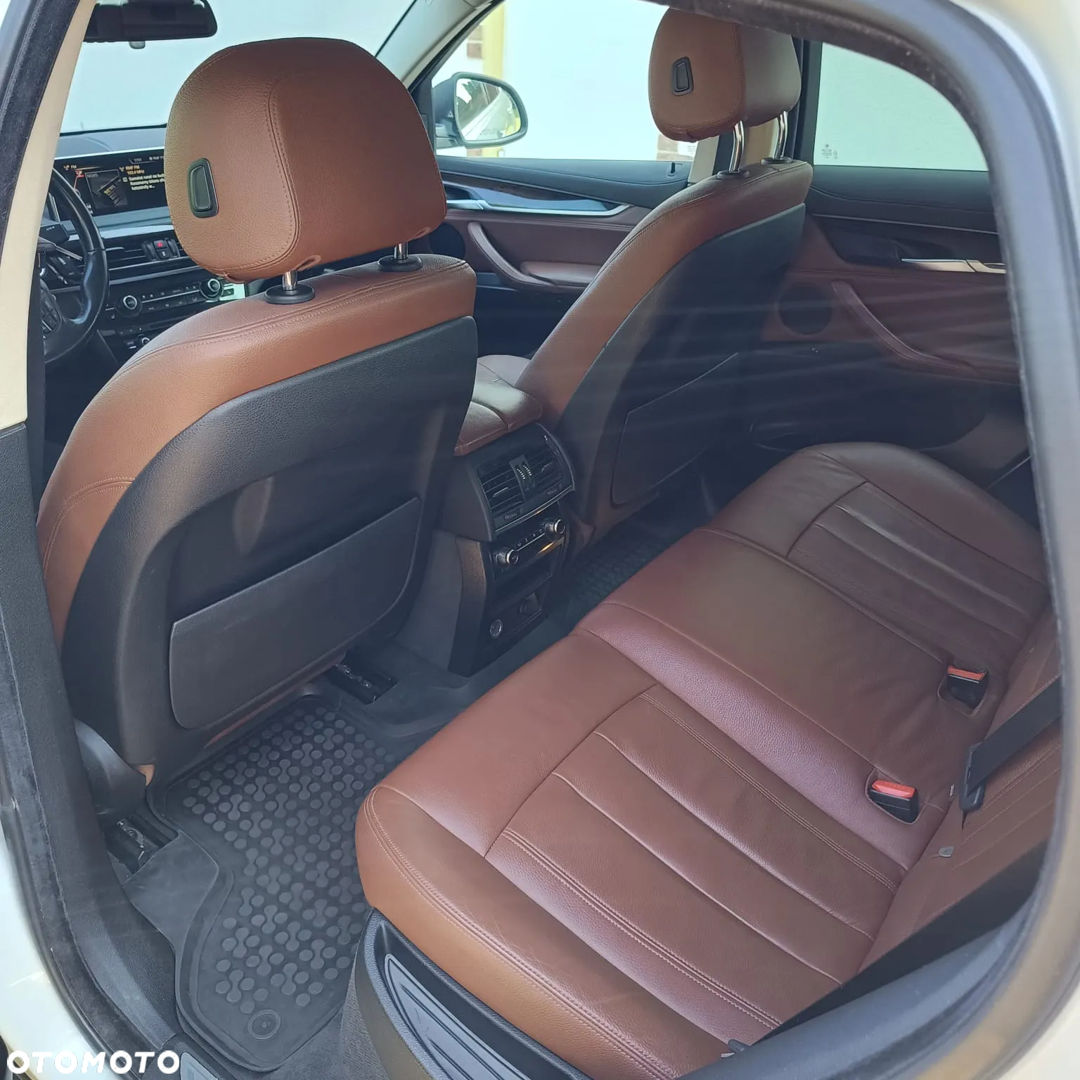 BMW X6 xDrive35i - 12