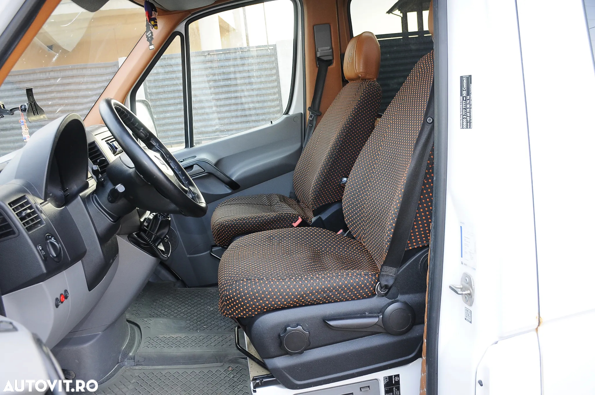 Mercedes-Benz Sprinter - 5