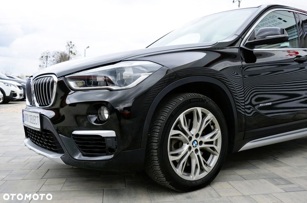 BMW X1 xDrive28i xLine - 9