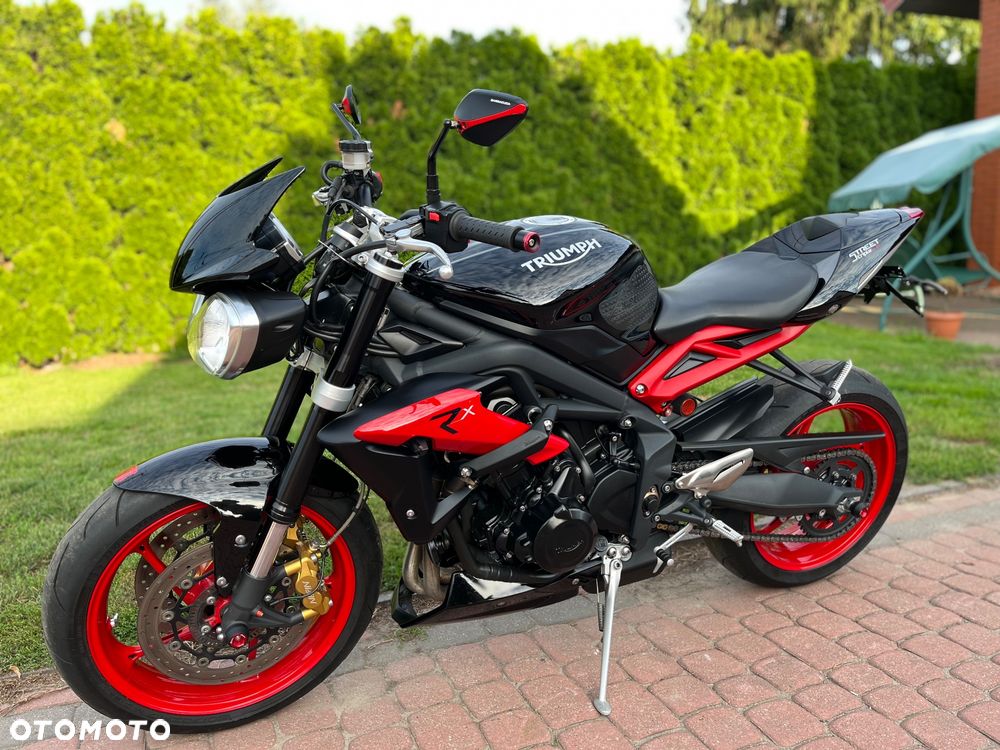 Triumph Street Triple - 7