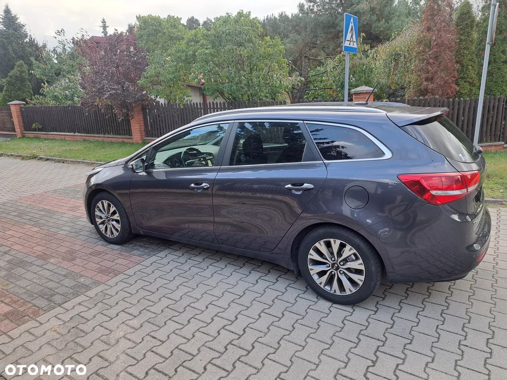 Kia Ceed - 6