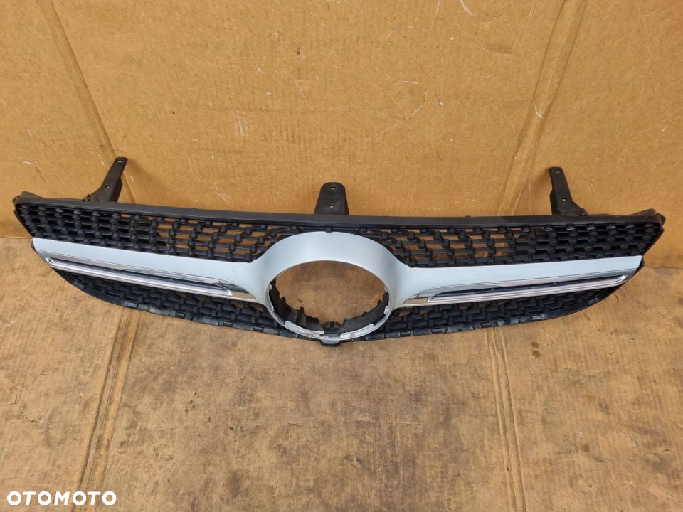 MERCEDES GLC X253 DIAMOND ATRAPA GRILL KAMERA - 2