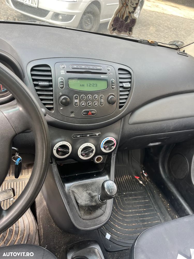 Dezmembrez Hyundai I10 alb 2008 1,1 benzina 48,5KW - 7