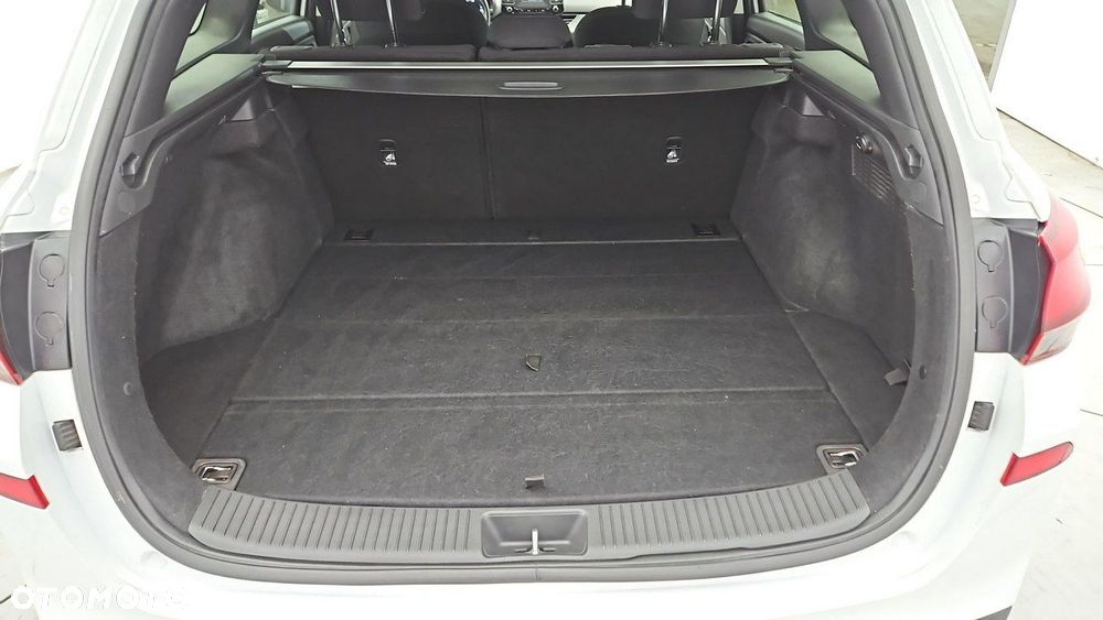 Hyundai i30 1.5 DPI Modern - 24