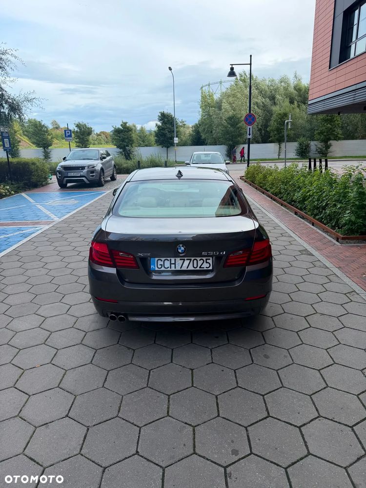 BMW Seria 5 530d xDrive - 3