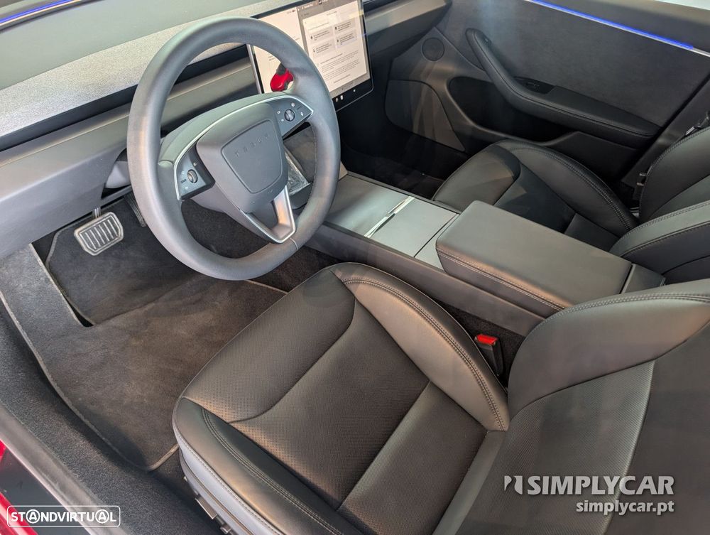 Tesla Model 3 - 6