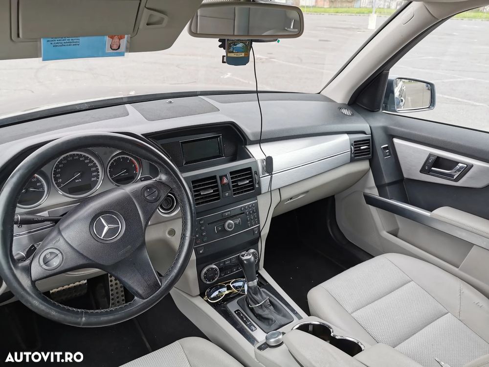 Mercedes-Benz GLK 220 CDI DPF 4Matic BlueEFFICIENCY 7G-TRONIC - 7