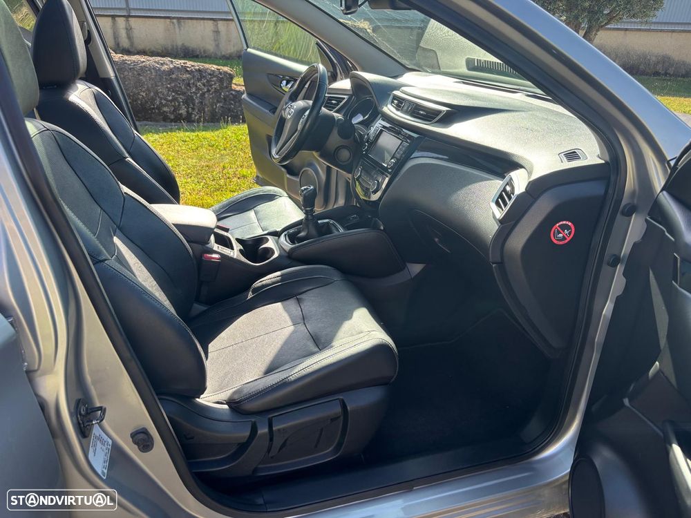 Nissan Qashqai 1.6 dCi N-Connecta RS+PS - 10