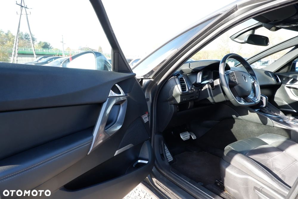 Citroën DS5 HDi 165 SportChic - 26