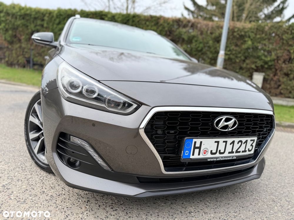 Hyundai i30 1.4 T-GDI DCT Premium - 1