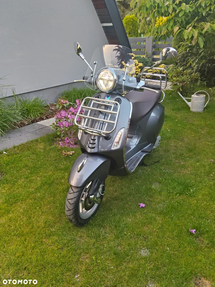 Piaggio Vespa - 4