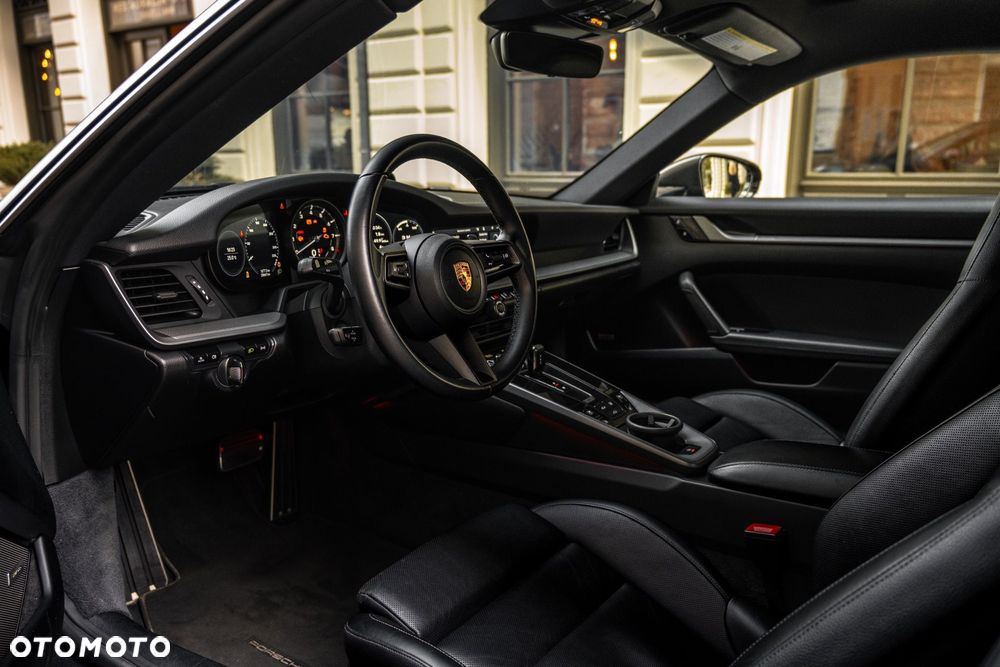 Porsche 911 - 16