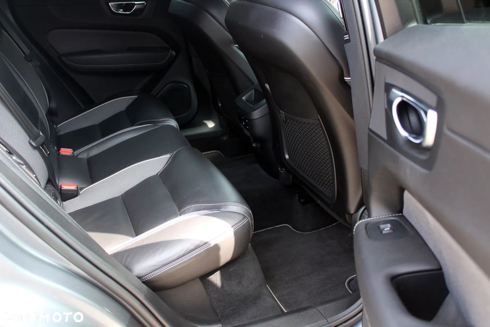 Volvo XC 60 D4 Geartronic RDesign - 3