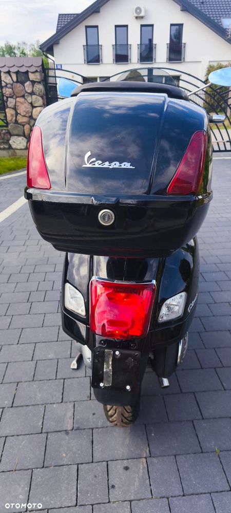 Vespa GTS - 7