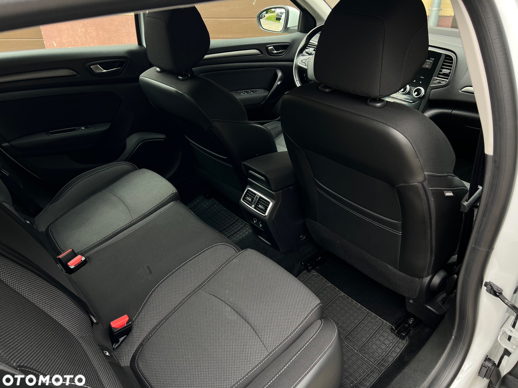 Renault Megane 1.3 TCe FAP Equilibre - 10