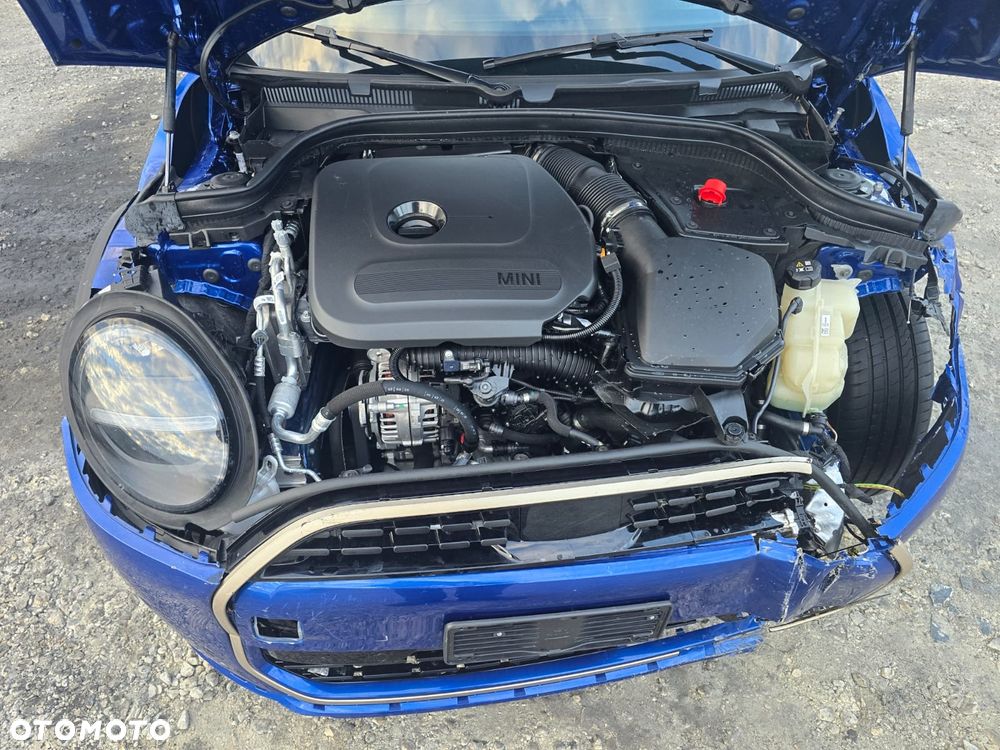 MINI Cooper C Essential Trim - 11