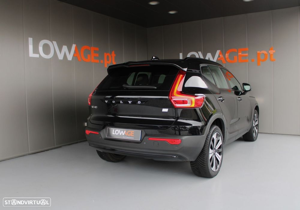 Volvo XC 40 Recharge Core - 28
