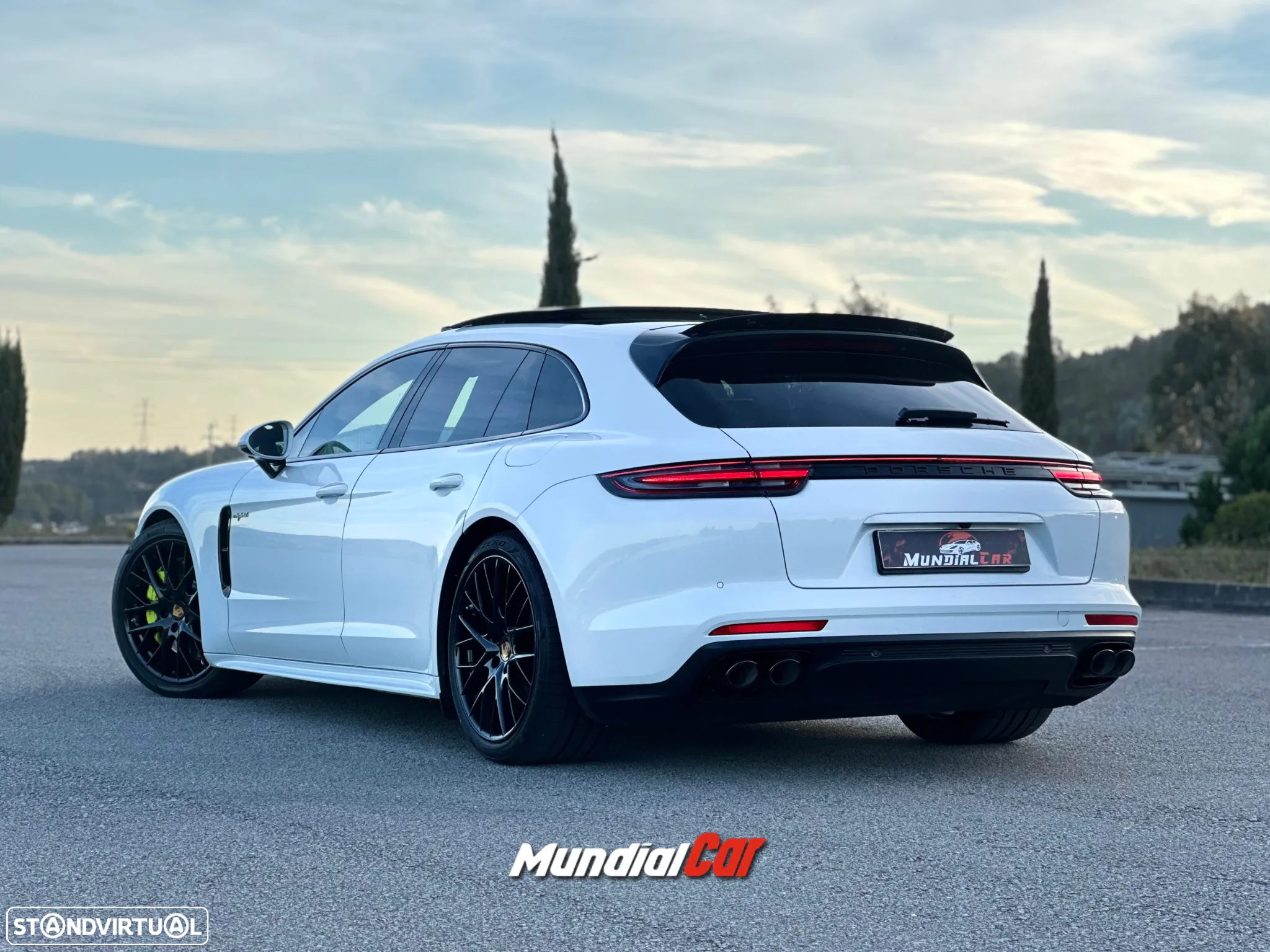 Porsche Panamera Sport Turismo - 18