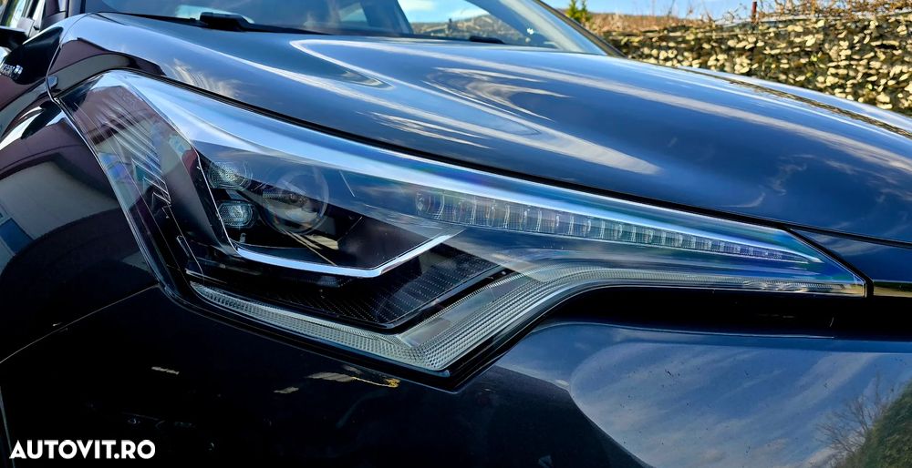 Toyota C-HR Lounge - 21