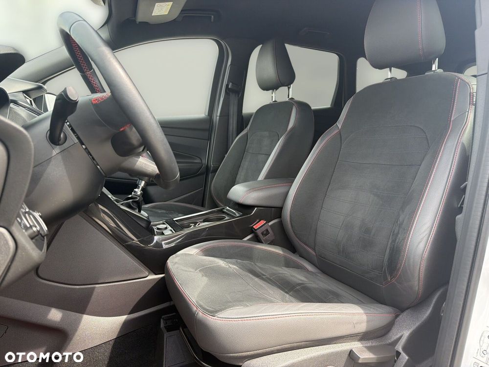 Ford Kuga - 11